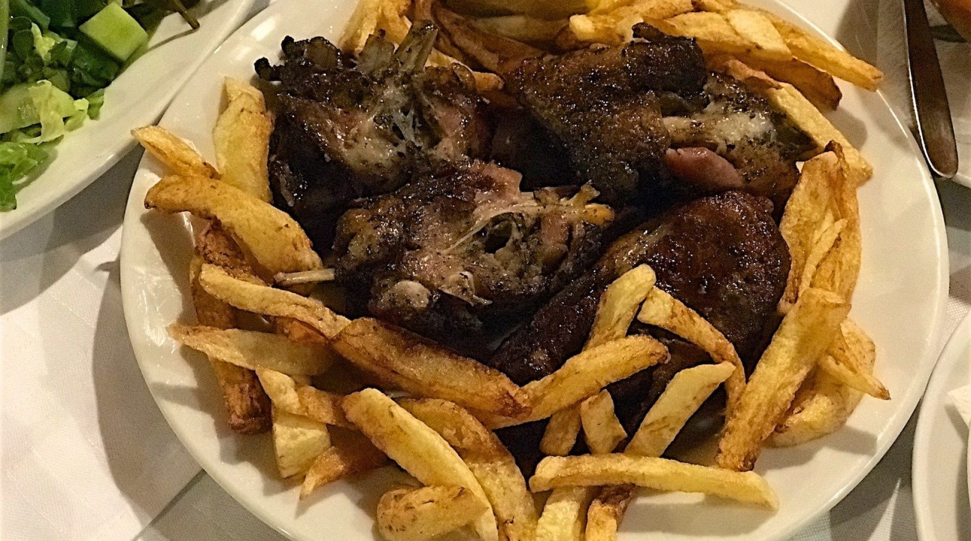 Lamb cut into small spit pieces
24260 22626